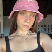 Sono una giovane studentessa universitaria, diplomata con il massimo dei voti, pronta ad aiutare i ragazzi ad affrontare i loro studi!